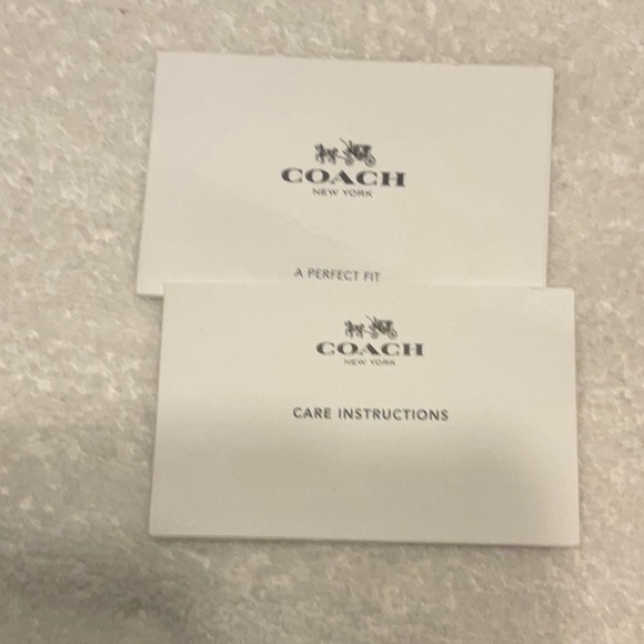 Coach crossbody with tea rose tooling, new never carried - Picture 8 of 14